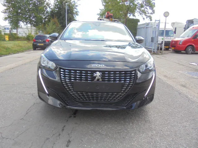 Peugeot 208 208 NEW TAX FREE - Hatchback: obrázek 2 Peugeot 208 208 NEW TAX FREE - Hatchback: obrázek 2