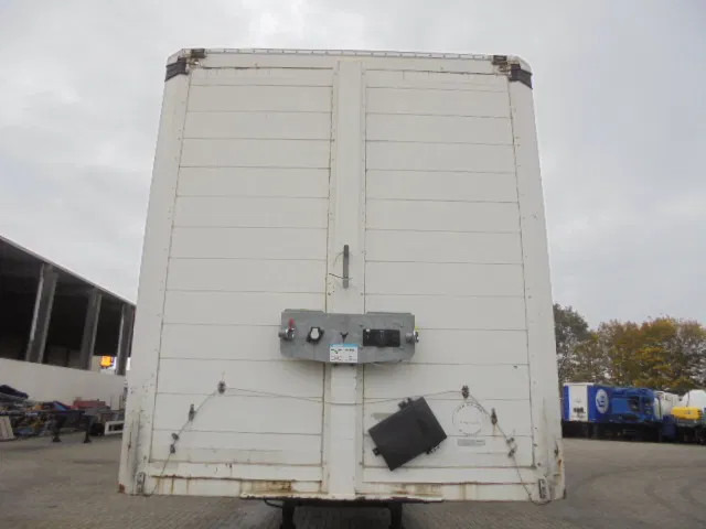 Renders ROC 12-27N X-STEERING - Plachtový návěs: obrázek 2 Renders ROC 12-27N X-STEERING - Plachtový návěs: obrázek 2