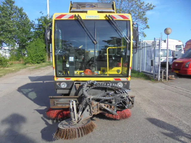 Schmidt CLEANGO 500 NL MACHINE - Průmyslový zametací stroj: obrázek 2 Schmidt CLEANGO 500 NL MACHINE - Průmyslový zametací stroj: obrázek 2