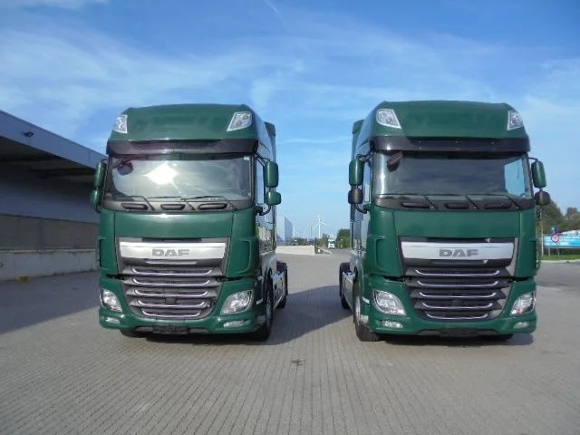 DAF XF 106.460 SUPER SPACE CAB - Tahač: obrázek 2 DAF XF 106.460 SUPER SPACE CAB - Tahač: obrázek 2