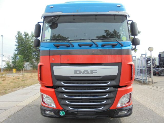 DAF XF 440 MEGA - Tahač: obrázek 2 DAF XF 440 MEGA - Tahač: obrázek 2