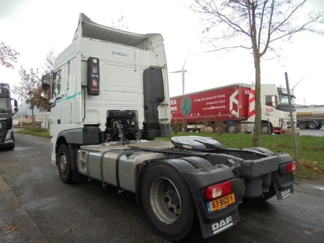 DAF XF 440 SPACE CAB - Tahač: obrázek 5 DAF XF 440 SPACE CAB - Tahač: obrázek 5