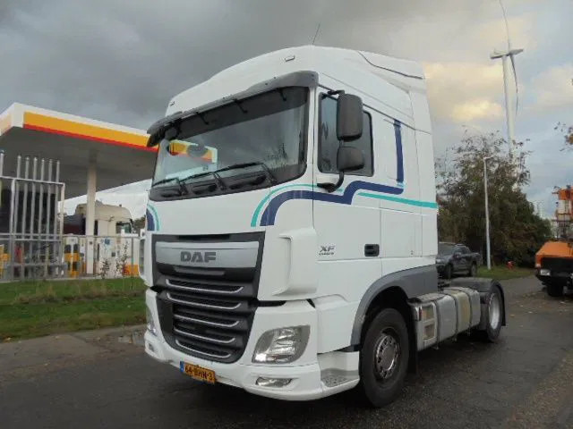 DAF XF 440 SPACE CAB - Tahač: obrázek 1 DAF XF 440 SPACE CAB - Tahač: obrázek 1