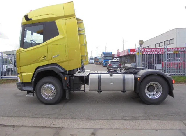 DAF XFC 530 FT DEMO KIEPHYDROLIEK MET FABRIEKS GARANTIE NL TRUCK - Tahač: obrázek 2 DAF XFC 530 FT DEMO KIEPHYDROLIEK MET FABRIEKS GARANTIE NL TRUCK - Tahač: obrázek 2