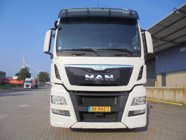 MAN TGX 28.480 6X2 XXL - Tahač: obrázek 2 MAN TGX 28.480 6X2 XXL - Tahač: obrázek 2