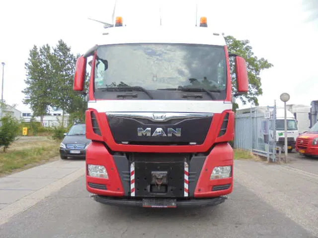 MAN TGX 33.480 6X4 Manual Gearbox Retarder - Tahač: obrázek 2 MAN TGX 33.480 6X4 Manual Gearbox Retarder - Tahač: obrázek 2