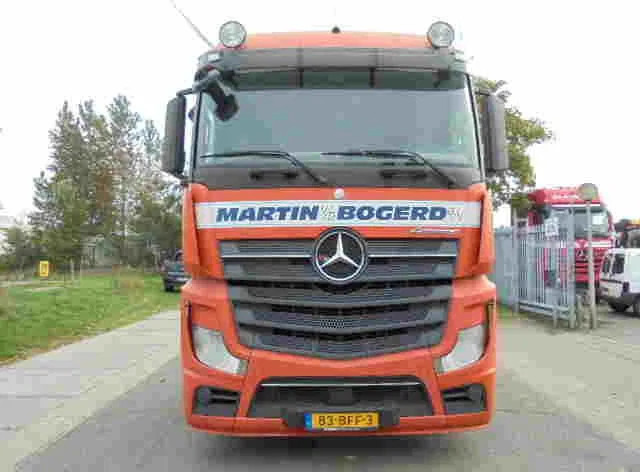 Mercedes-Benz Actros 1840 EURO 6 - Tahač: obrázek 2 Mercedes-Benz Actros 1840 EURO 6 - Tahač: obrázek 2