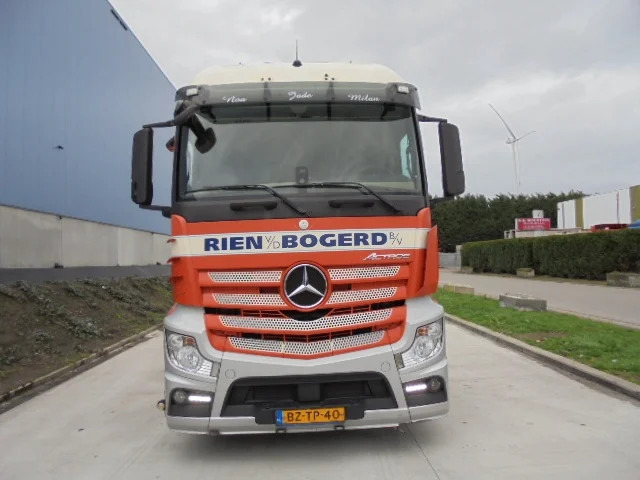 Mercedes-Benz Actros 1942 LS - Tahač: obrázek 2 Mercedes-Benz Actros 1942 LS - Tahač: obrázek 2