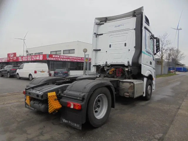 Tahač Mercedes-Benz Actros 1943 LS: obrázek 10 Tahač Mercedes-Benz Actros 1943 LS: obrázek 10