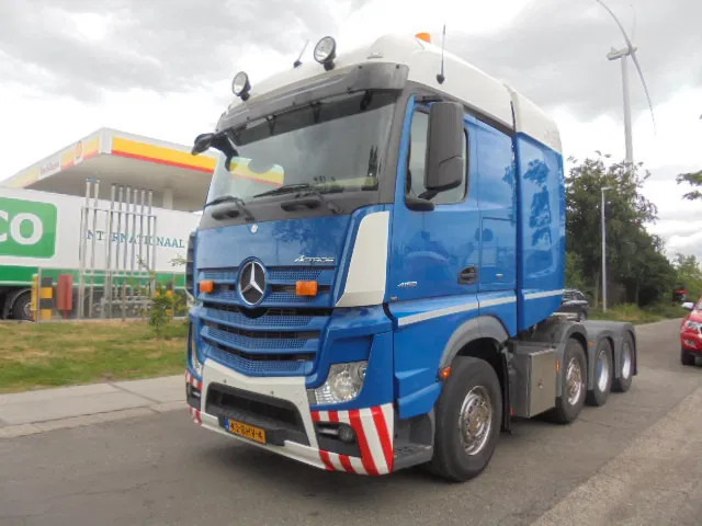 Mercedes-Benz Actros 4158 8X4 NL KENTEKEN - Tahač: obrázek 1 Mercedes-Benz Actros 4158 8X4 NL KENTEKEN - Tahač: obrázek 1