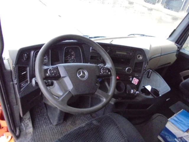 Tahač Mercedes-Benz Actros: obrázek 10