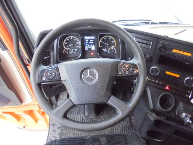 Tahač Mercedes-Benz Actros: obrázek 16