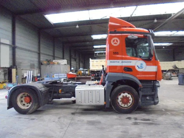 Mercedes-Benz Antos 1832 CABINE SCHADE FOR PARTS - Tahač: obrázek 4 Mercedes-Benz Antos 1832 CABINE SCHADE FOR PARTS - Tahač: obrázek 4