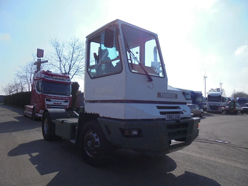 Terberg YT 180 - Terminálový traktor: obrázek 3 Terberg YT 180 - Terminálový traktor: obrázek 3