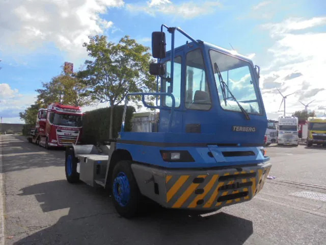 Terberg YT 182 NL KENTEKEN - Terminálový traktor: obrázek 3 Terberg YT 182 NL KENTEKEN - Terminálový traktor: obrázek 3