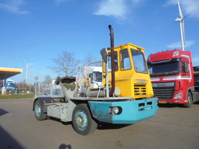 Terberg YT NL TRUCK - Terminálový traktor: obrázek 3 Terberg YT NL TRUCK - Terminálový traktor: obrázek 3