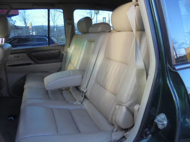 Osobní auto Toyota Land Cruiser: obrázek 10