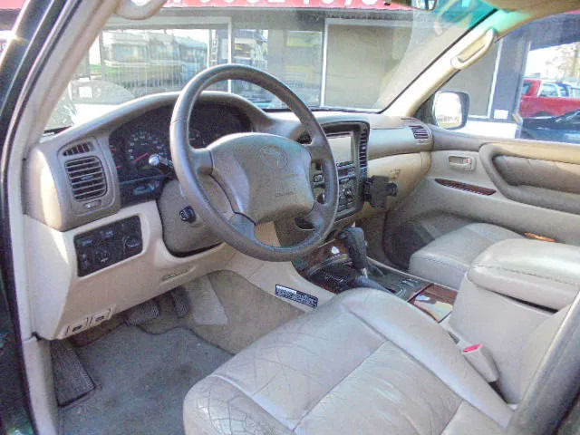 Osobní auto Toyota Land Cruiser: obrázek 11