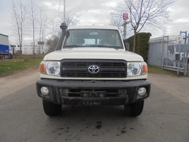 Toyota Land Cruiser HZJ76 + HZJ78L + PICKUP 4WD EXPORT OUT EU ONLY - Pick-up: obrázek 5 Toyota Land Cruiser HZJ76 + HZJ78L + PICKUP 4WD EXPORT OUT EU ONLY - Pick-up: obrázek 5