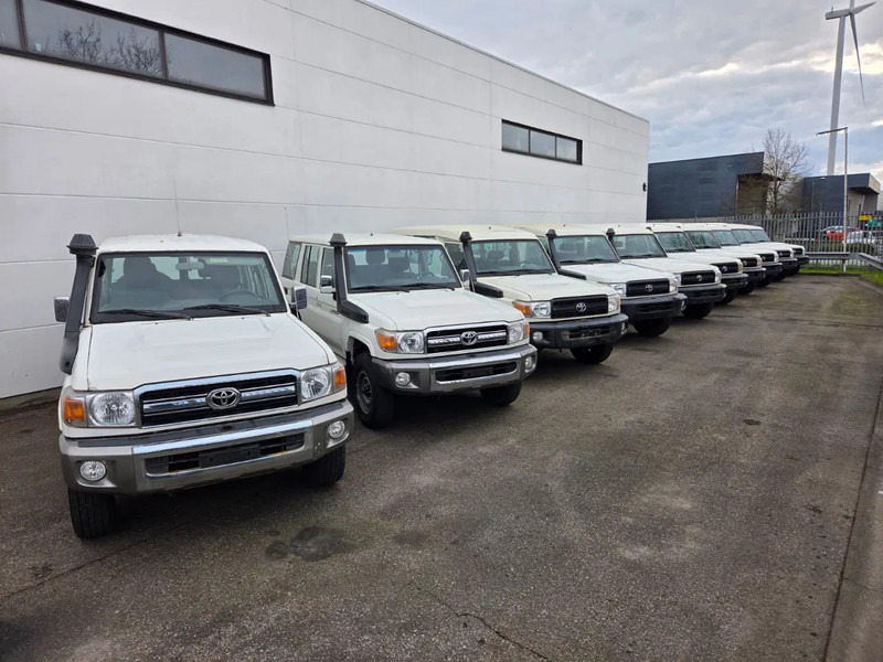 Toyota Land Cruiser HZJ76 + HZJ78L + PICKUP 4WD EXPORT OUT EU ONLY - Pick-up: obrázek 2 Toyota Land Cruiser HZJ76 + HZJ78L + PICKUP 4WD EXPORT OUT EU ONLY - Pick-up: obrázek 2
