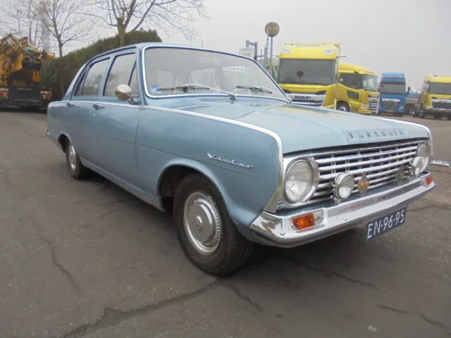 Vauxhall Victor 101 SUPER - Sedan: obrázek 4 Vauxhall Victor 101 SUPER - Sedan: obrázek 4