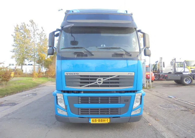 Volvo FH 420 6X2 NL TRUCK - Plachtový nákladní auto: obrázek 2 Volvo FH 420 6X2 NL TRUCK - Plachtový nákladní auto: obrázek 2