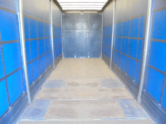 Volvo FH 460 6X2 NL TRUCK - Plachtový nákladní auto: obrázek 5 Volvo FH 460 6X2 NL TRUCK - Plachtový nákladní auto: obrázek 5