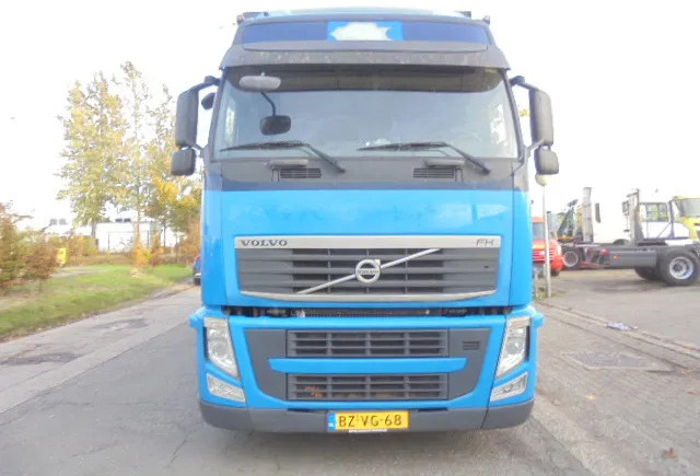 Volvo FH 460 6X2 NL TRUCK - Plachtový nákladní auto: obrázek 2 Volvo FH 460 6X2 NL TRUCK - Plachtový nákladní auto: obrázek 2
