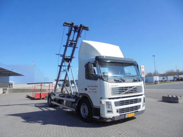 Volvo FM 260 MANUAL GEAR NL TRUCK - Nákladní auto - kabelový systém: obrázek 3 Volvo FM 260 MANUAL GEAR NL TRUCK - Nákladní auto - kabelový systém: obrázek 3