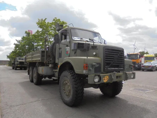 Volvo N 10 6X6 L + FASSI 3X IN STOCK - Nákladní automobil valníkový/ Plošinový, Auto s hydraulickou rukou: obrázek 3 Volvo N 10 6X6 L + FASSI 3X IN STOCK - Nákladní automobil valníkový/ Plošinový, Auto s hydraulickou rukou: obrázek 3