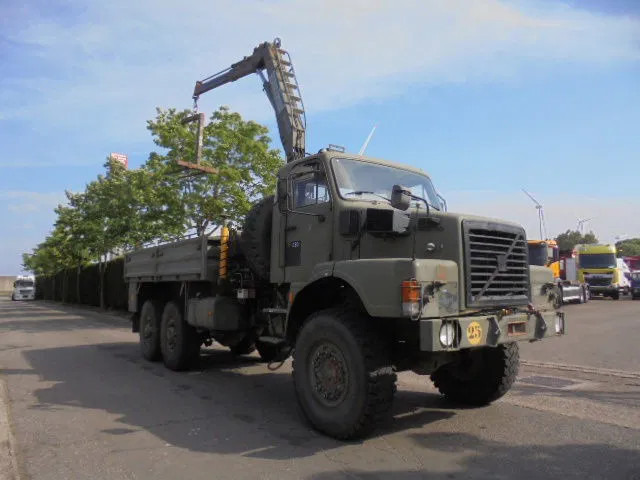 Volvo N 10 6X6 L + FASSI - Auto s hydraulickou rukou: obrázek 3 Volvo N 10 6X6 L + FASSI - Auto s hydraulickou rukou: obrázek 3