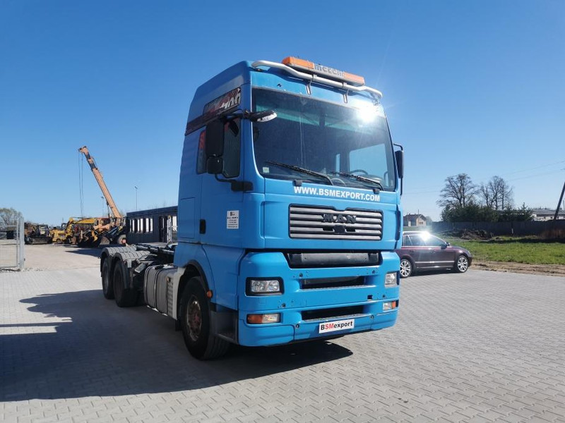 MAN 26.530 6x4 Multilift - Hákový nosič kontejnerů: obrázek 3 MAN 26.530 6x4 Multilift - Hákový nosič kontejnerů: obrázek 3