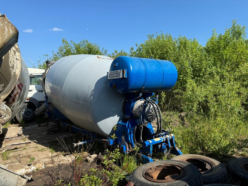 Mercedes-Benz Actros, MAN. 10 x pieces mixer. 9-10 m3 - Autodomíchávač: obrázek 3 Mercedes-Benz Actros, MAN. 10 x pieces mixer. 9-10 m3 - Autodomíchávač: obrázek 3