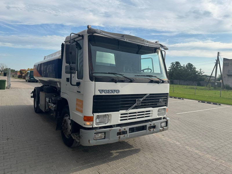 Volvo FL 7 260 - Cisternové vozidlo: obrázek 2 Volvo FL 7 260 - Cisternové vozidlo: obrázek 2
