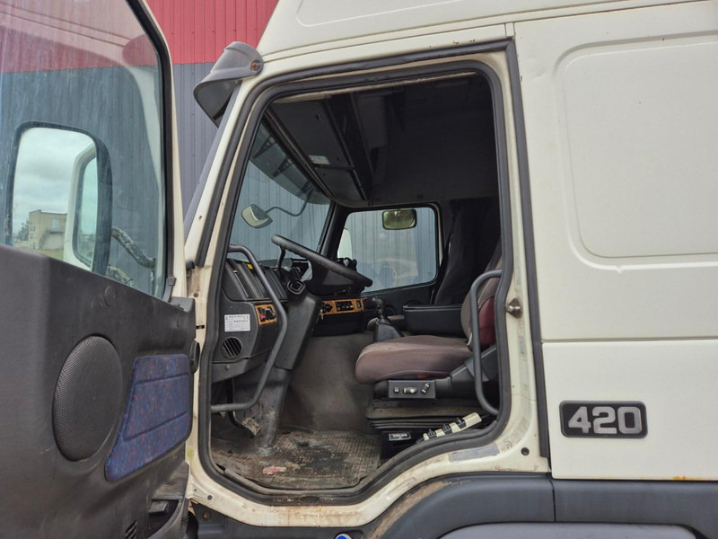 Nákladní automobil valníkový/ Plošinový Volvo FM 12.420 without crane: obrázek 6