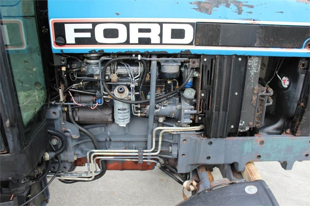 Ford 6640 2WD - Traktor: obrázek 3 Ford 6640 2WD - Traktor: obrázek 3