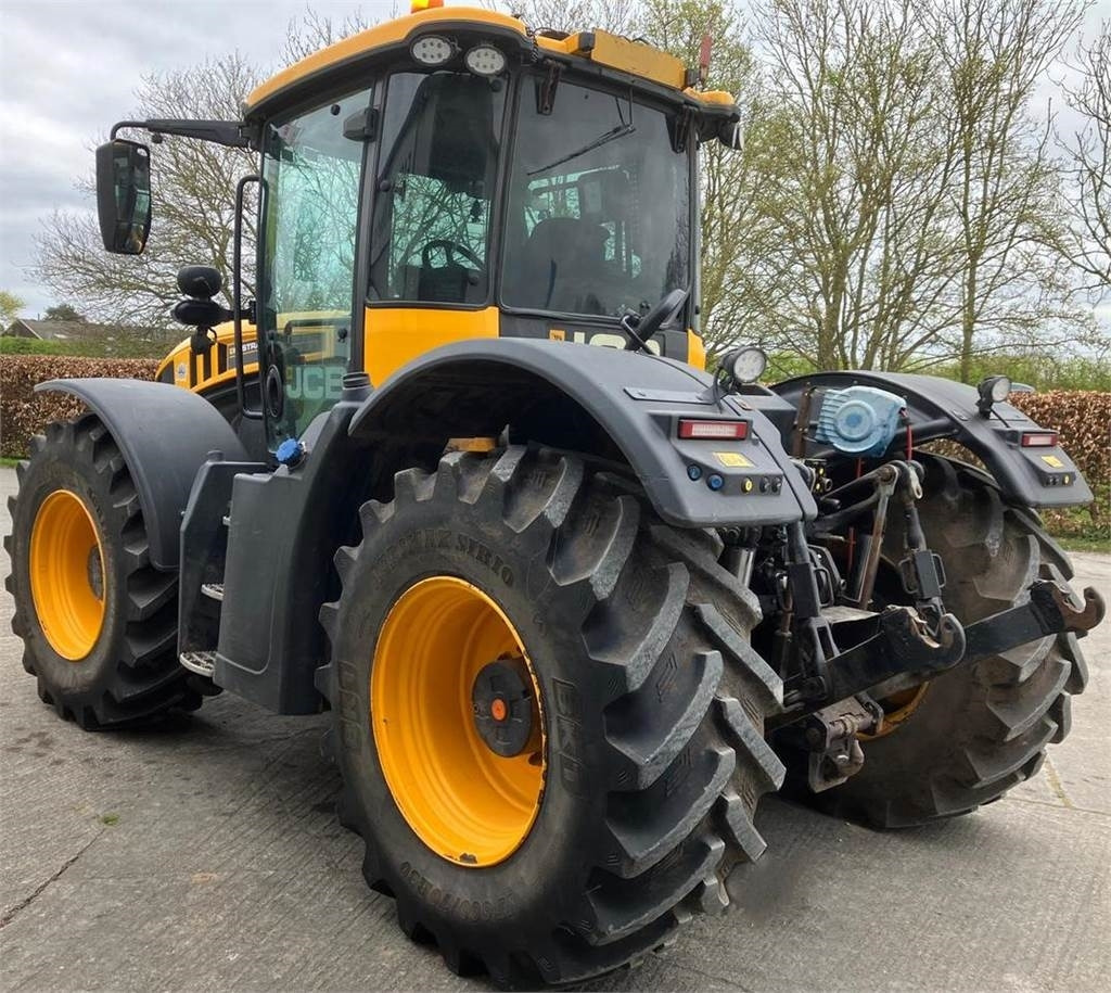JCB 4220 Fastrac - Traktor: obrázek 4 JCB 4220 Fastrac - Traktor: obrázek 4