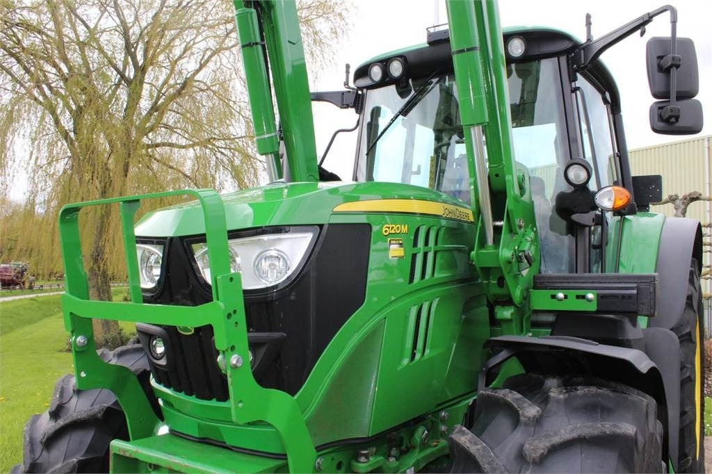 John Deere 6120M with 623R loader - Traktor: obrázek 3 John Deere 6120M with 623R loader - Traktor: obrázek 3
