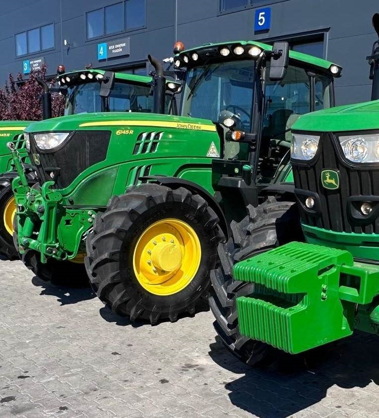 John Deere 6145R - Traktor: obrázek 5 John Deere 6145R - Traktor: obrázek 5