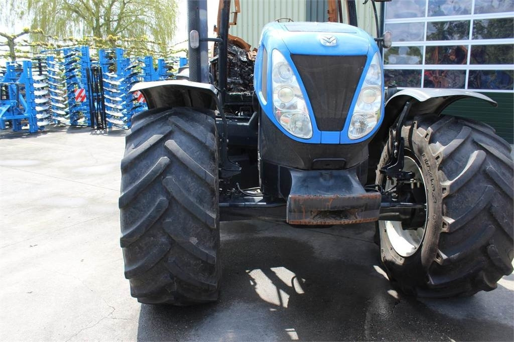 New Holland T7030 - Traktor: obrázek 2 New Holland T7030 - Traktor: obrázek 2