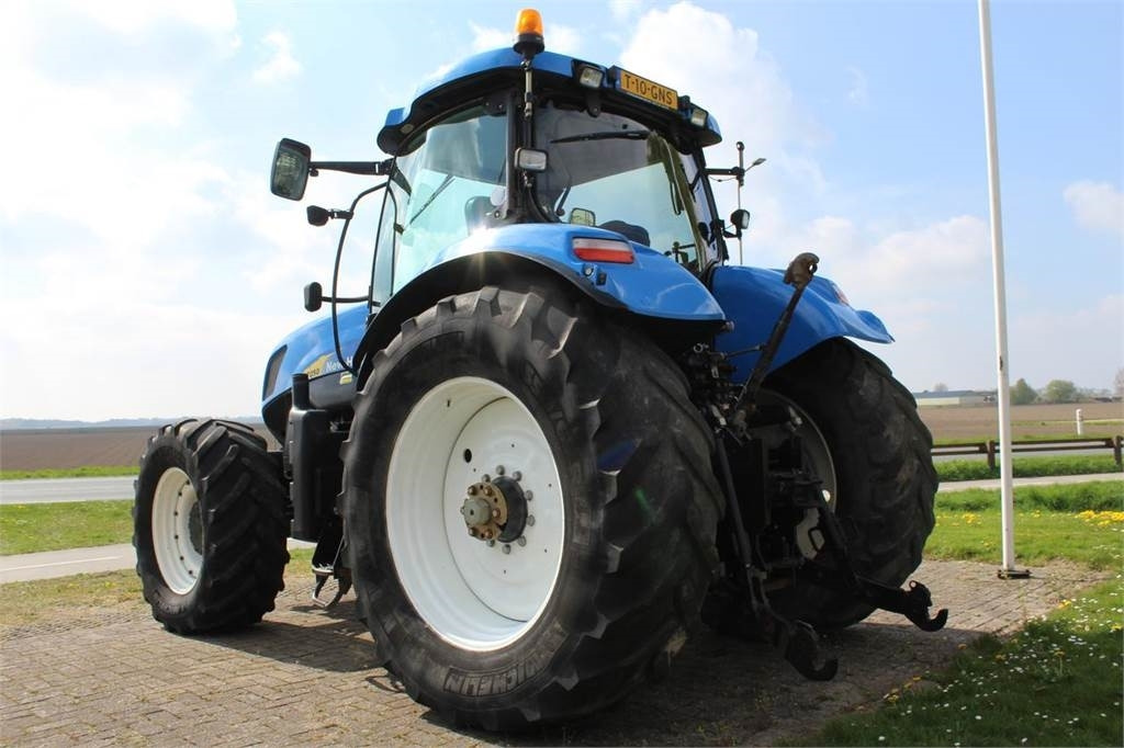New Holland T7050 - Traktor: obrázek 4 New Holland T7050 - Traktor: obrázek 4