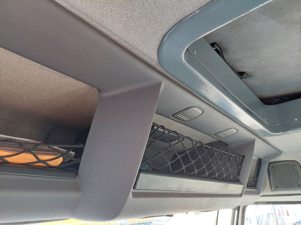 Plachtový nákladní auto DAF FA LF 45.220 E12 4x2: obrázek 18