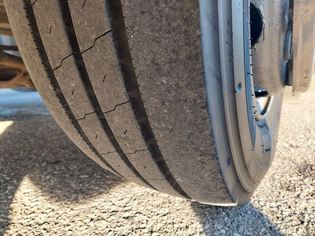 Plachtový nákladní auto DAF FA LF 45.220 E12 4x2: obrázek 10