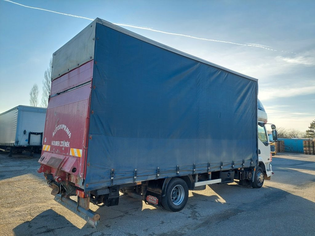 DAF FA LF 45.220 E12 4x2 DAF FA LF 45.220 E12 4x2 - Plachtový nákladní auto: obrázek 4 DAF FA LF 45.220 E12 4x2 DAF FA LF 45.220 E12 4x2 - Plachtový nákladní auto: obrázek 4
