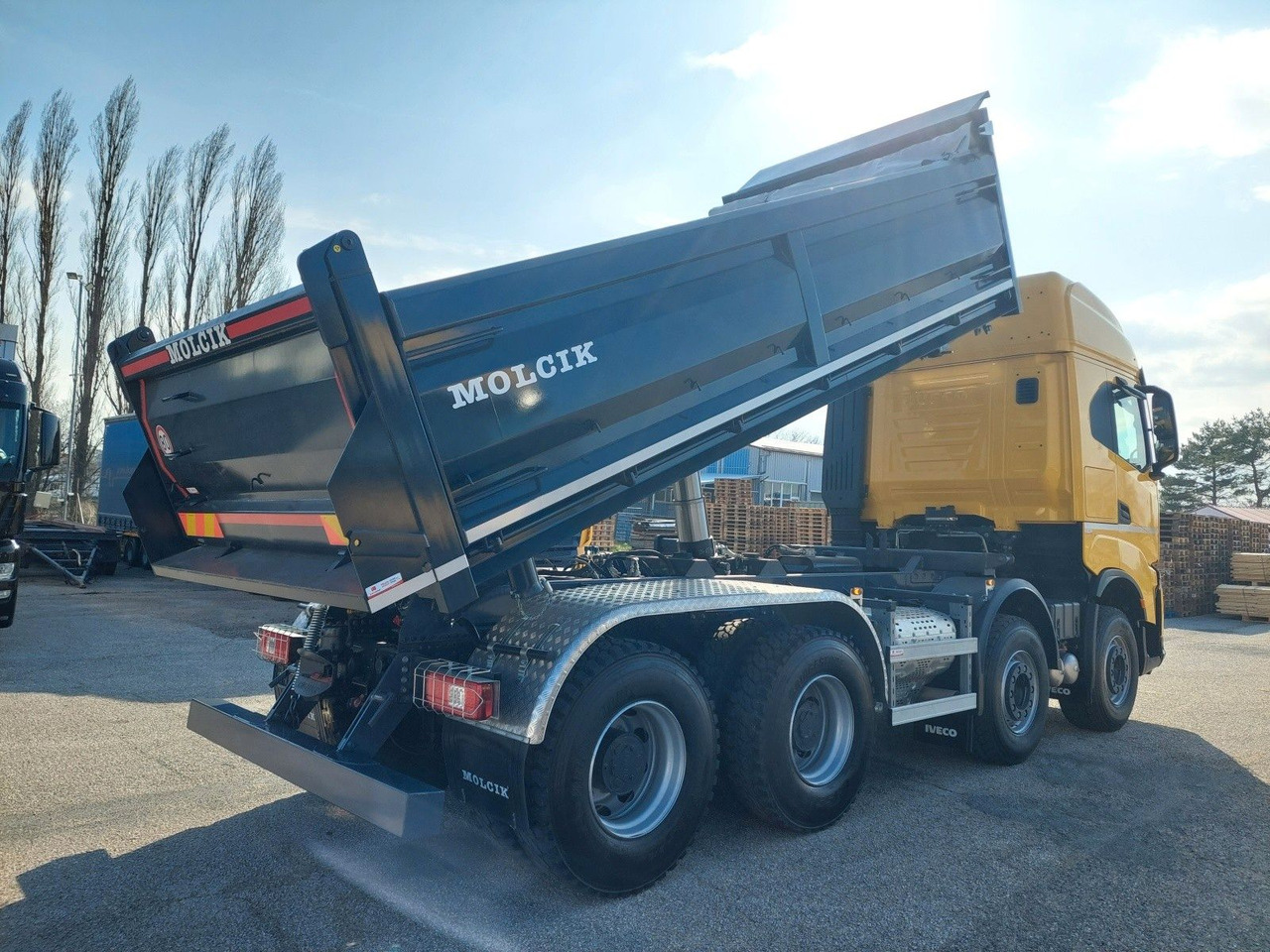Iveco AS360X53Z Stralis X-WAY 8x4 Bordmatik - Sklápěč: obrázek 4 Iveco AS360X53Z Stralis X-WAY 8x4 Bordmatik - Sklápěč: obrázek 4