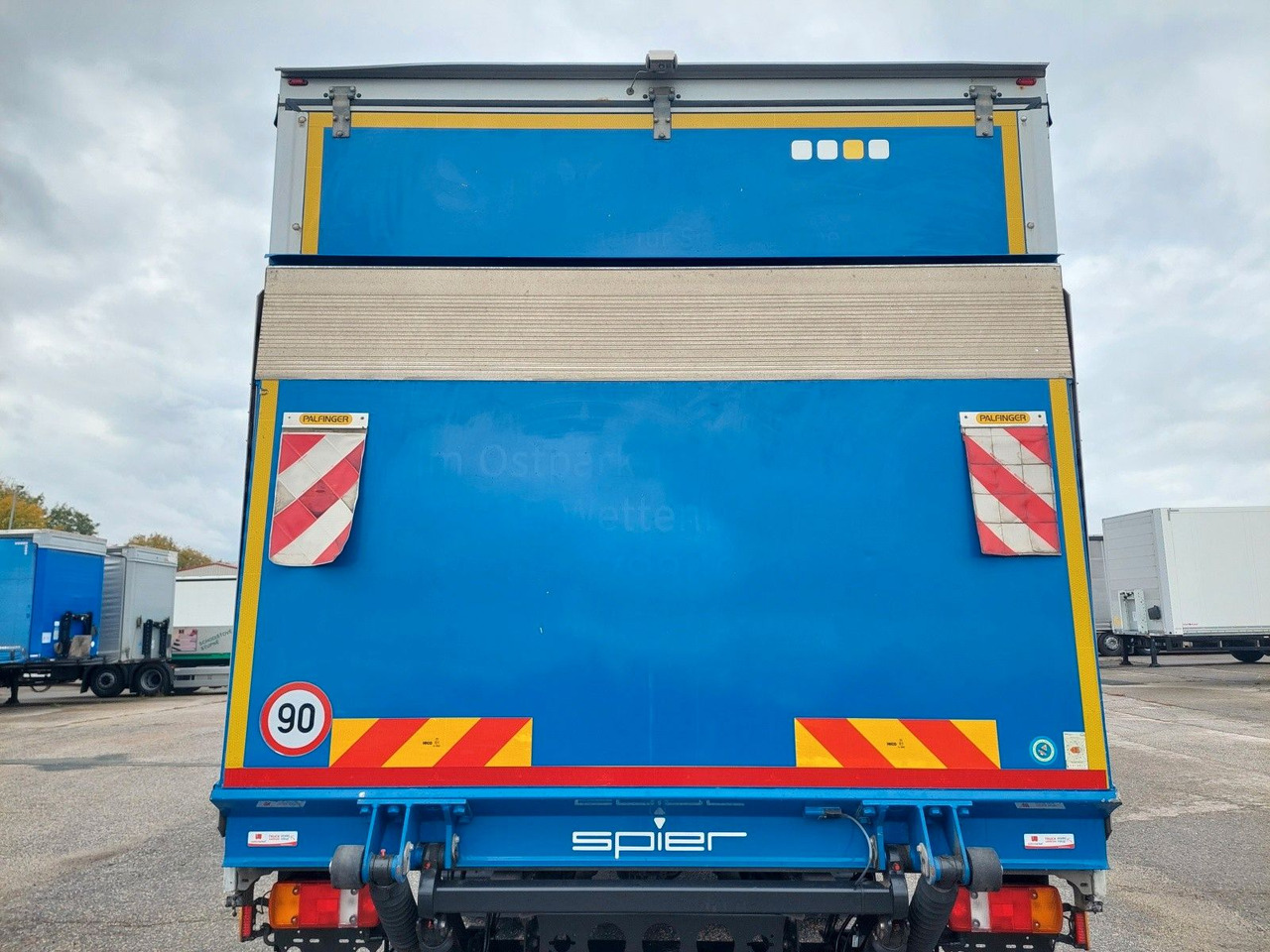 MAN TGL 12.250 BL 4x2 - Plachtový nákladní auto: obrázek 5 MAN TGL 12.250 BL 4x2 - Plachtový nákladní auto: obrázek 5