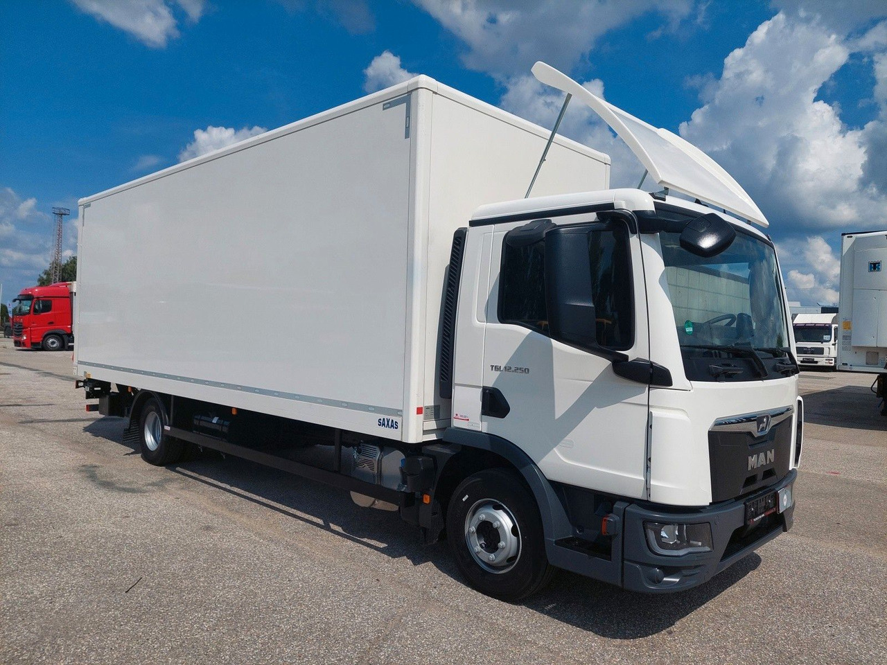 MAN TGL 12.250 BL CH 4x2 LBW 17 Palleten - Skříňový nákladní auto: obrázek 2 MAN TGL 12.250 BL CH 4x2 LBW 17 Palleten - Skříňový nákladní auto: obrázek 2
