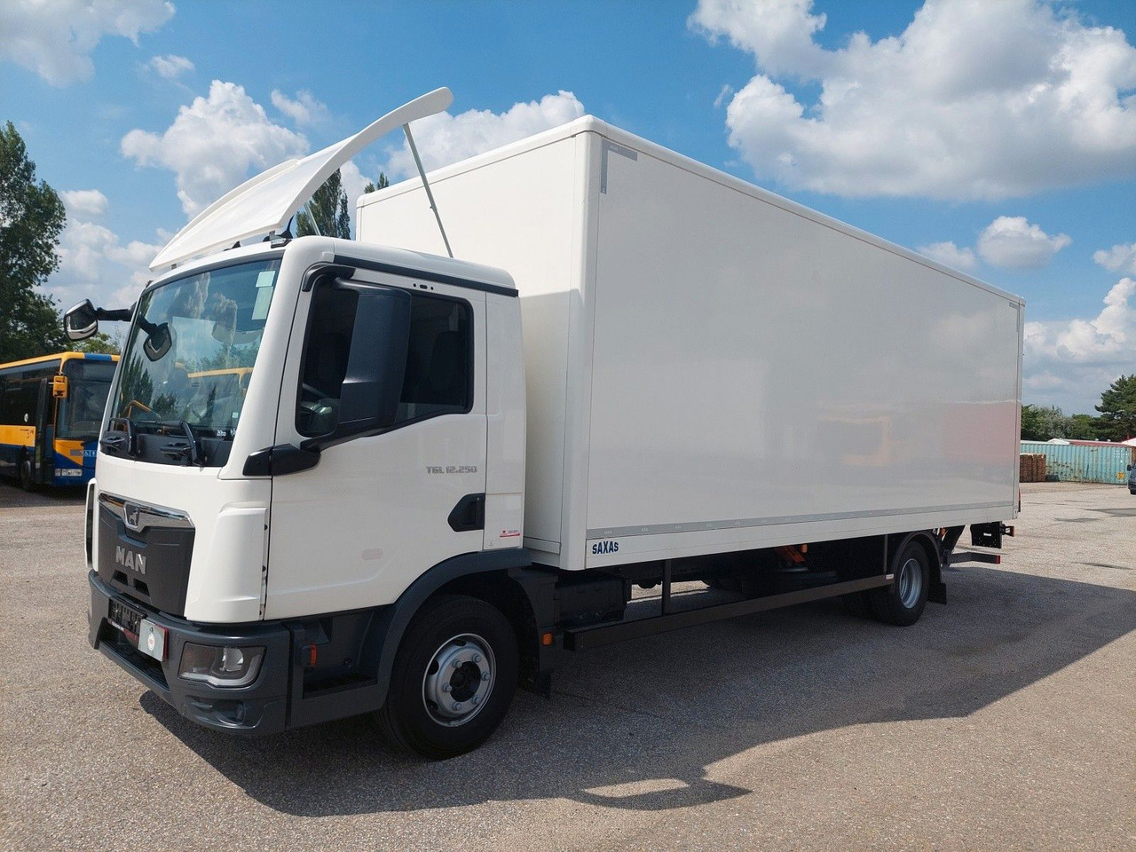 MAN TGL 12.250 BL CH 4x2 LBW 17 Palleten - Skříňový nákladní auto: obrázek 1 MAN TGL 12.250 BL CH 4x2 LBW 17 Palleten - Skříňový nákladní auto: obrázek 1