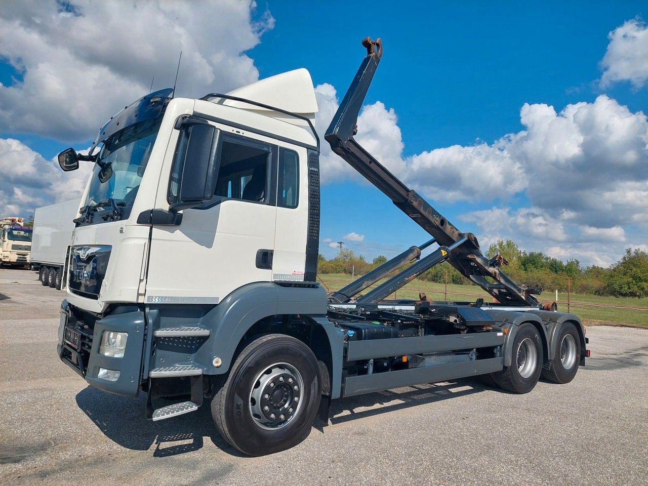 MAN TGS 26.440 BL Meiller RK 20.65 6x4 - Hákový nosič kontejnerů: obrázek 1 MAN TGS 26.440 BL Meiller RK 20.65 6x4 - Hákový nosič kontejnerů: obrázek 1