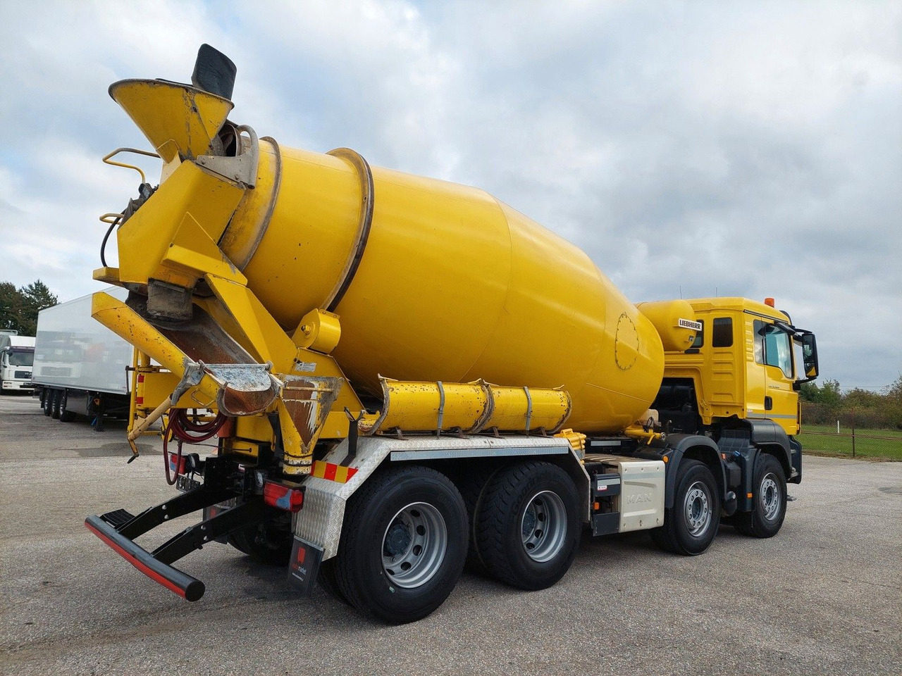 MAN TGS 32.460 8X4 BB Liebherr 9 m³ - Autodomíchávač: obrázek 4 MAN TGS 32.460 8X4 BB Liebherr 9 m³ - Autodomíchávač: obrázek 4